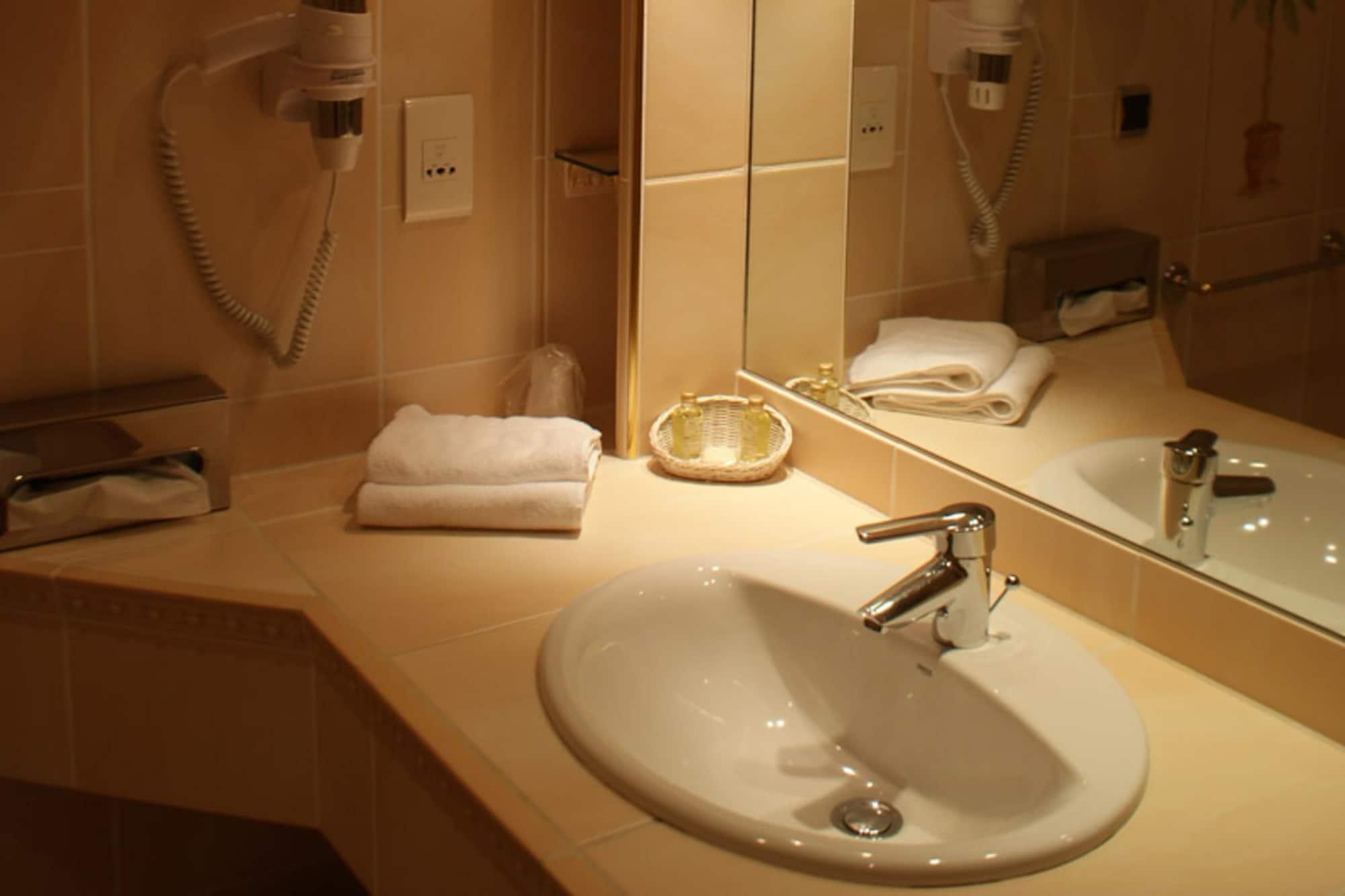 Auberge La Tomette, The Originals Relais Vitrac  Luaran gambar